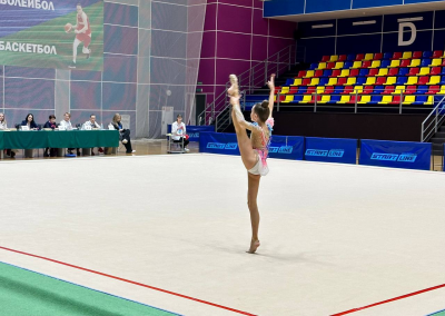 v jugorske proshli vserossijskie sorevnovanija po hudozhestvennoj gimnastike rossypi jugry e7a35e8